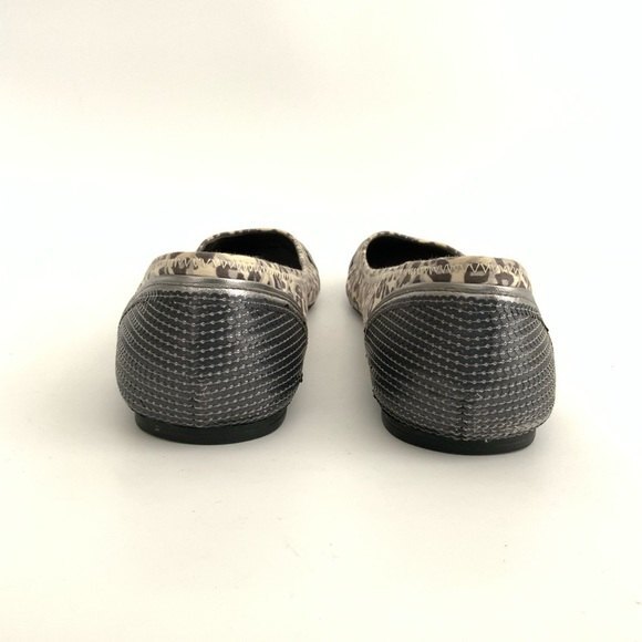 Coach Shine Sequin Flats 9.5B Gray Animal Print Cap-toe - Picture 7 of 10
